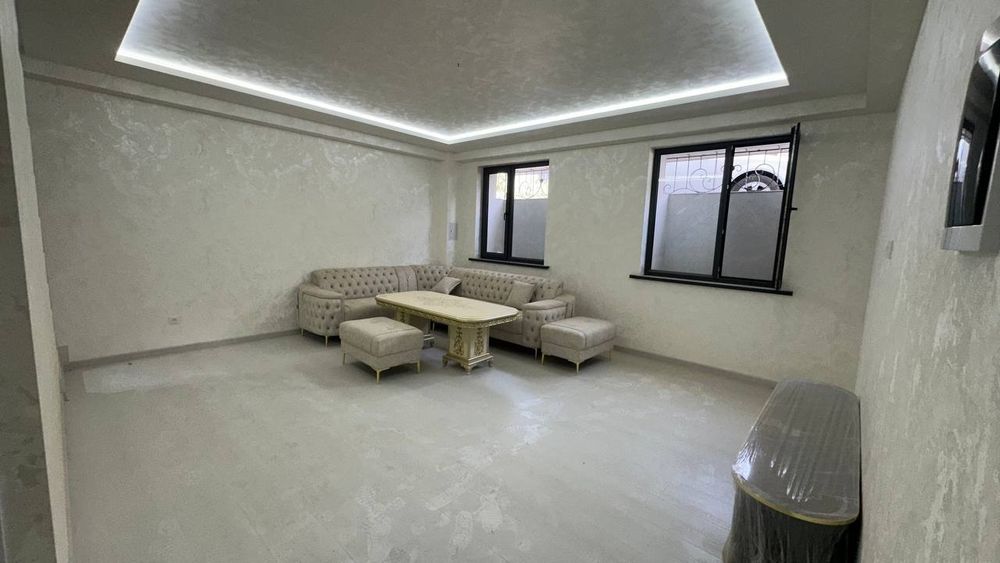 Янгихаёт район, Продаётся квартира Дубликат 57+57 m²