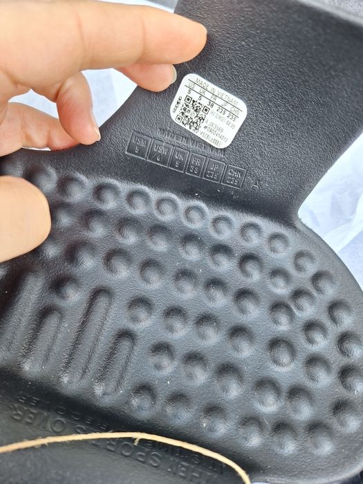 Șlapi de damă Adidas