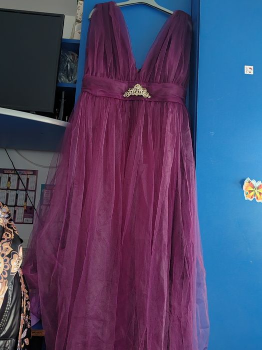 Vând rochițe elegante!