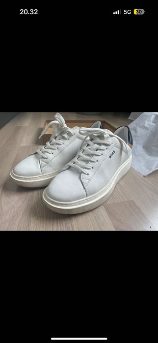 Sneakersi boss marimea 38