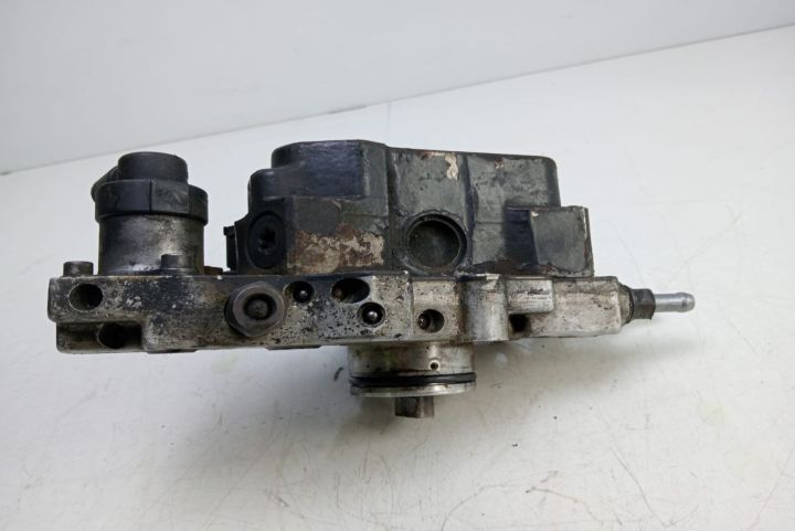 Pompa inalta  presiune   A6460700401 Mercedes-Benz Vito W639 seria