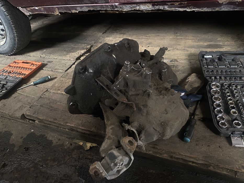 Продам коробку опель вектра 1.6