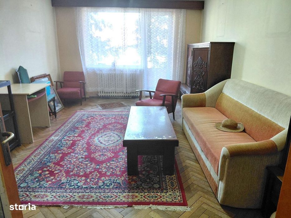 Baia Mare Vanzare | Apartament 3 camere decomandat etaj 3 | Victoriei