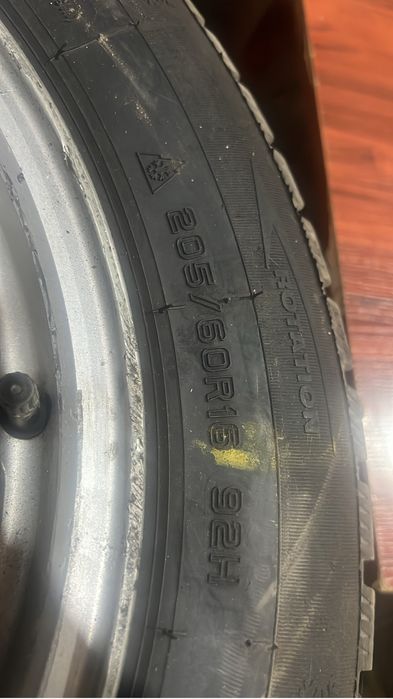 Продам покрышки 205/60 R16