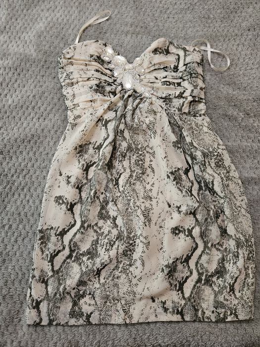 Рокля HM.Размер 38.Само свален етикета