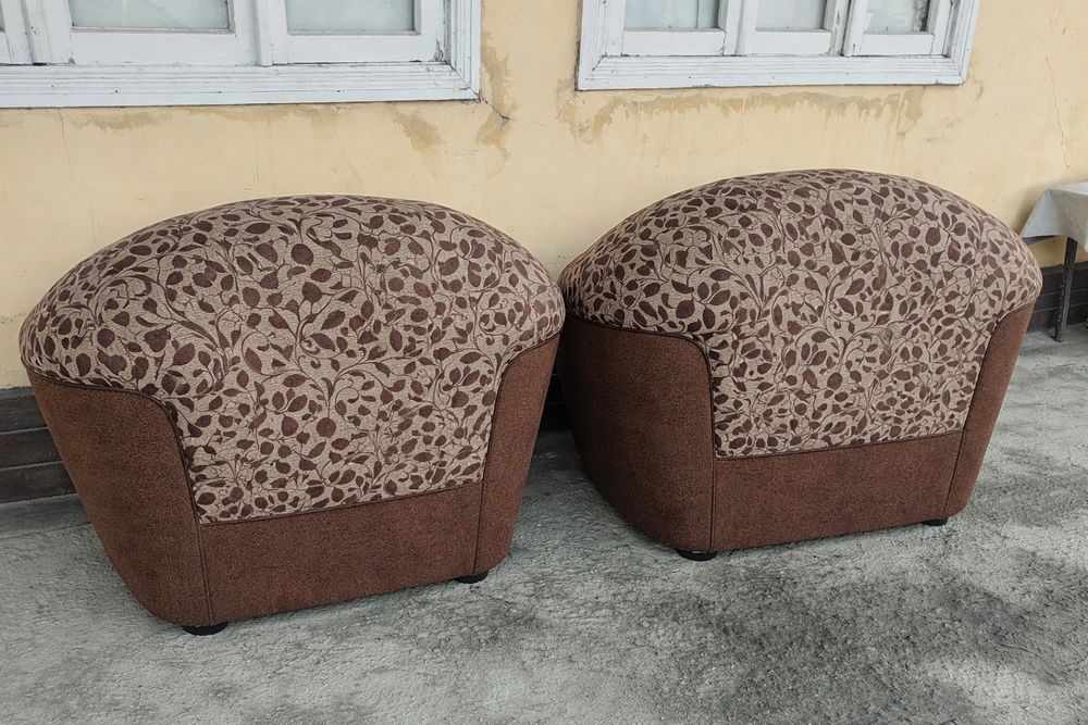 Yaxshi holatda saqlangan kreslo.