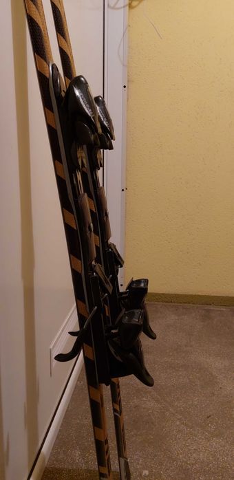 Vând schiuri Atomic SL 9