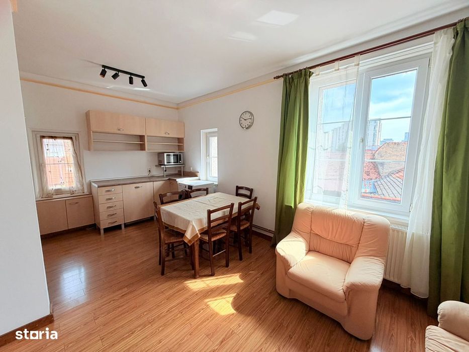 Apartament 3 camere de inchriat-Str. Victor Babes