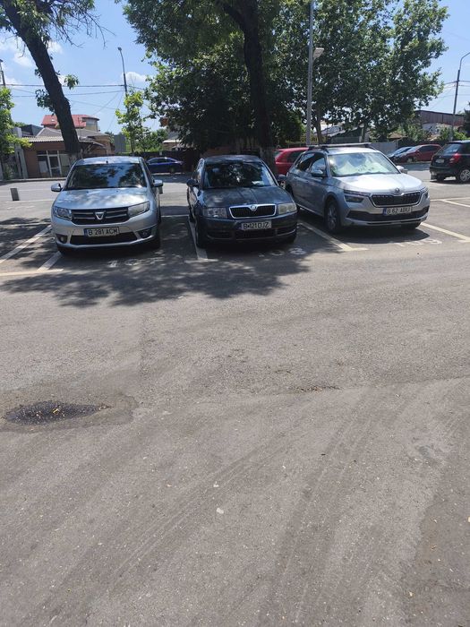 Inchiriez Skoda Superb