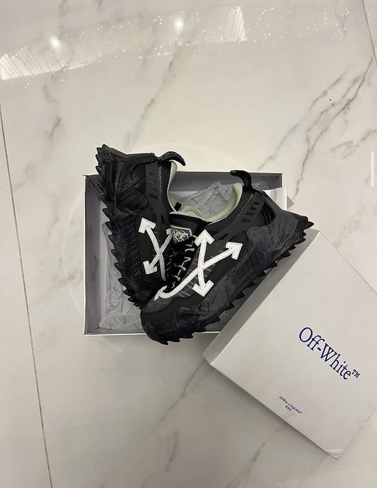 adidasi Off White Odsy 1000