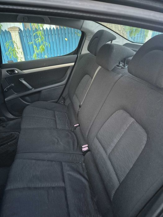 Vând Peugeot 407