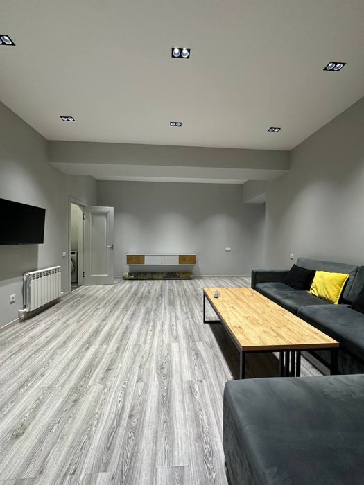 Сдаётся 3 комнатна на максима горького