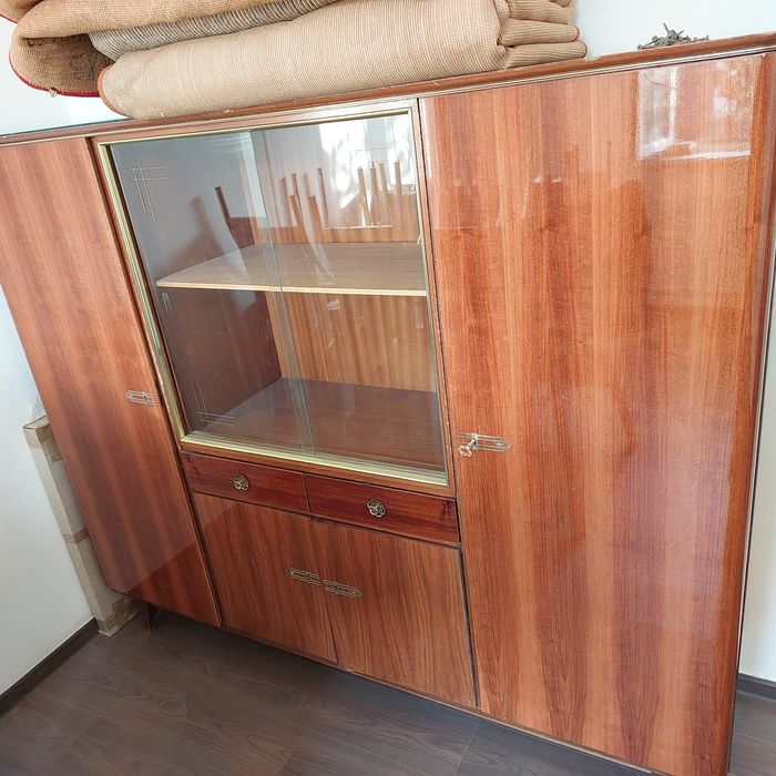 3 хил набор сотилади. Кимга кизик буса  алокага чикурасила