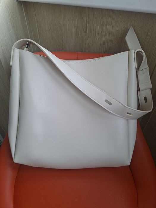 Сумка женская белая