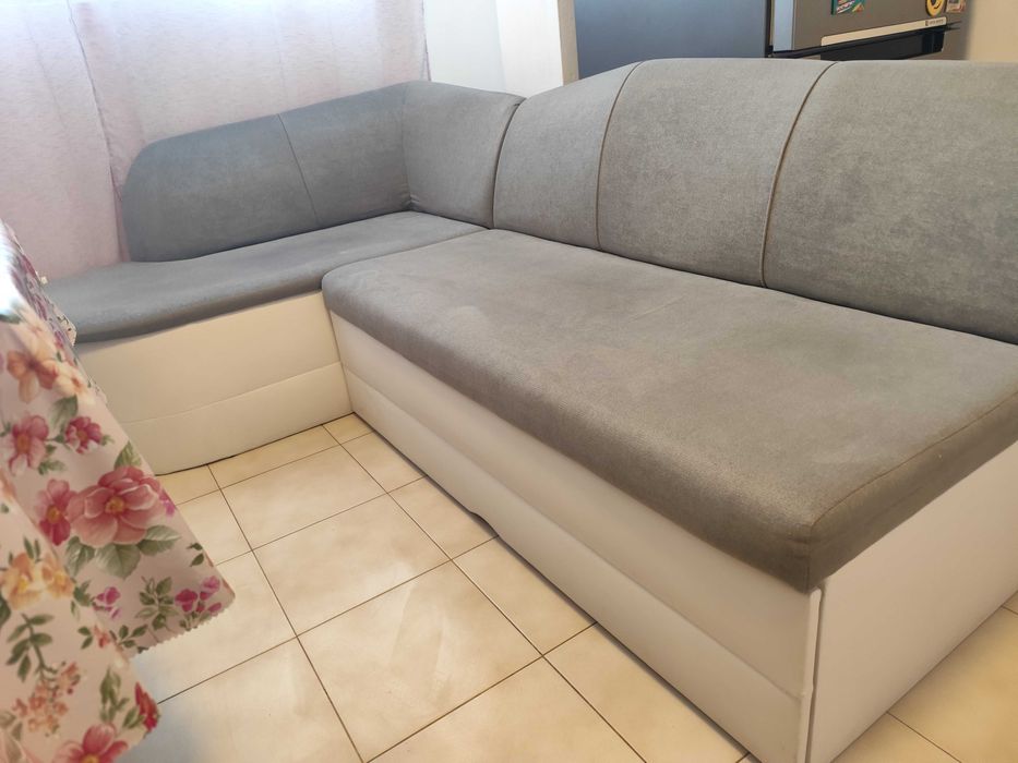 Двуцветен Ъглов диван