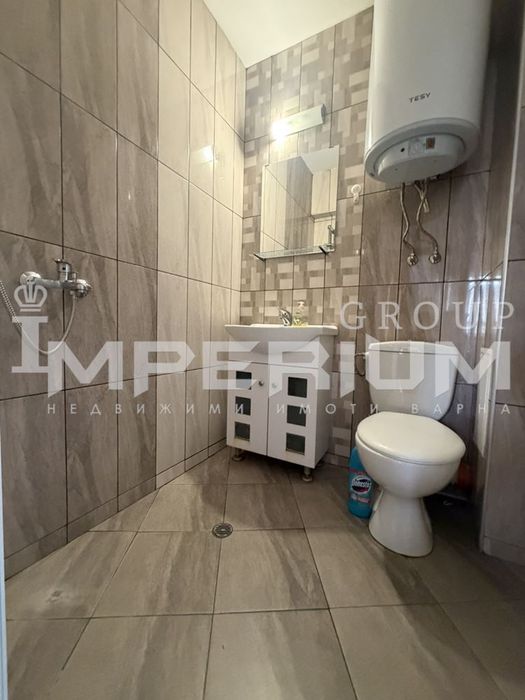 Двустаен обзаведен апартамент под наем в района на кв. Левски, гр. Ва