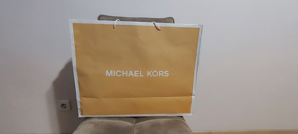 Продавам Оригинална чанта Michael Kors