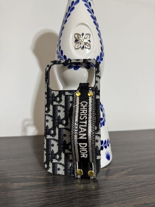 Husa Gucci Louis Vuitton Hermes Louboutin iPhone 17 Pro iPhone 17 Pro