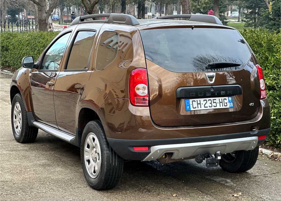 Dacia DUSTER 4x4 an 2013-1.5 Diesel-EURO 5-Dotari PLUS-Super INGRIJIT