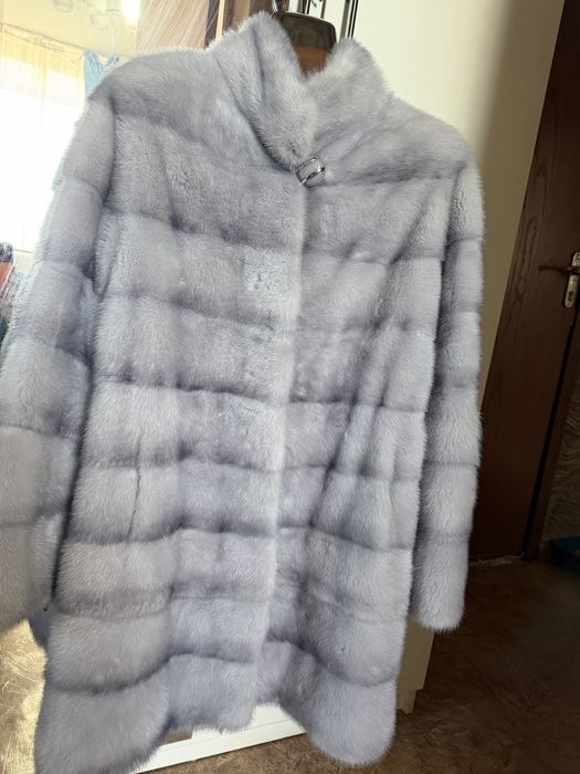 Шуба голубая норка