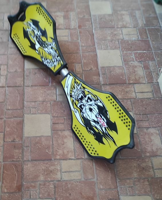 Скейтборд двухколёсный