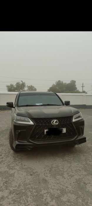 Lexus LX570 rangi qora