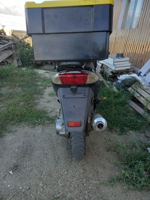 Продам скутер 150кубов