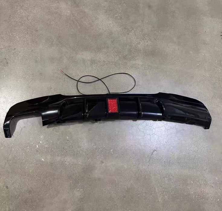 Бмв Е92 Е93 Оребрен Дифузьор / Добавка за задна броня / BMW E92 E93