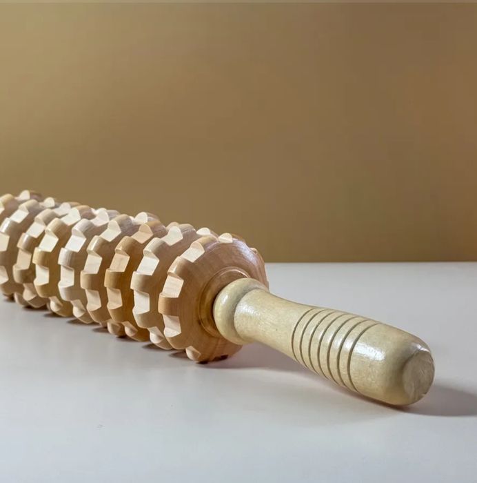 Массажёр скалка деревянная