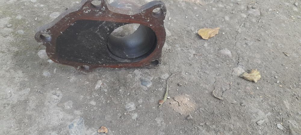 Фланец продам срочно