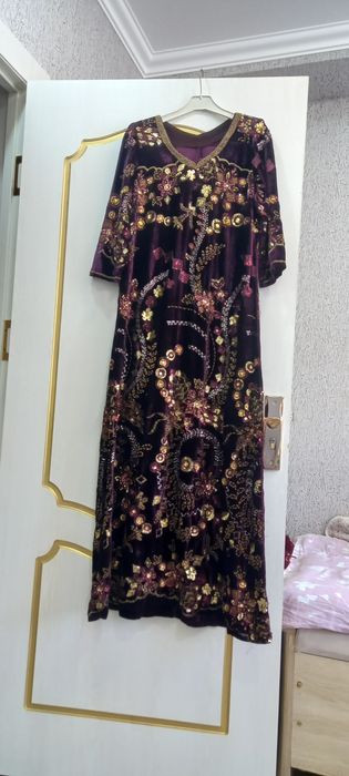 Хаммаси янгидек. 1-2 кийилган. Уччаласи 100минг