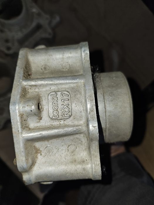 Cilindru aprilia scarabeo 125 si 150