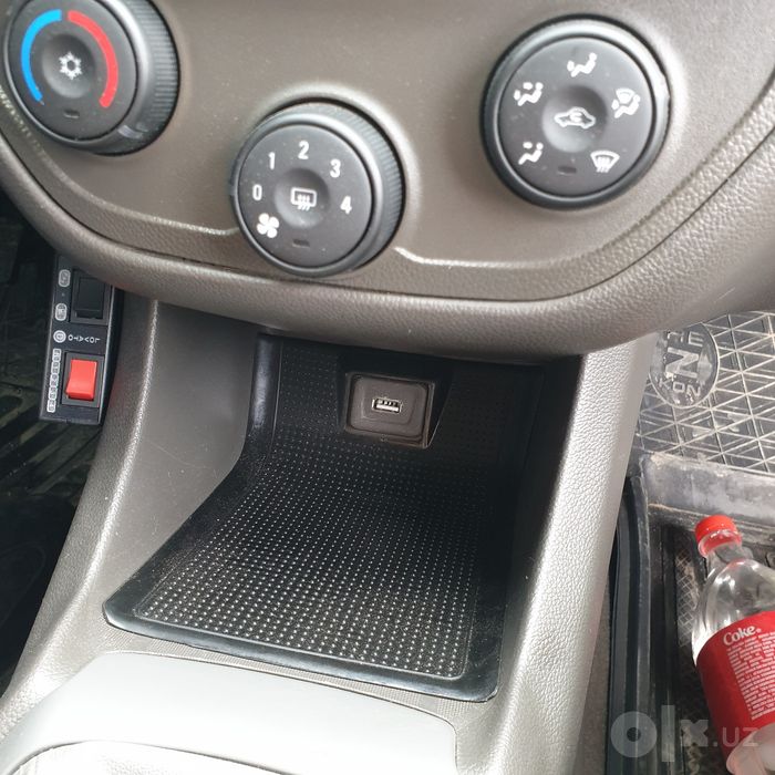 USB Kobalt magnitafonga USB quyib beraman (xizmat xaqqi 129000 sum)