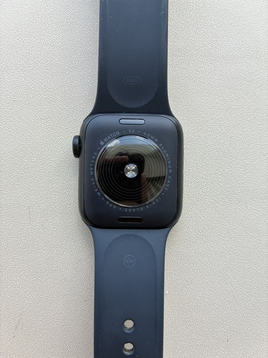Apple Watch SE 2, 40mm + 3 ремешка