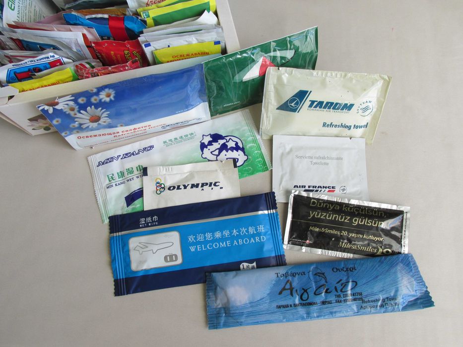 Колекция мокри кърпички от цял свят неотваряни