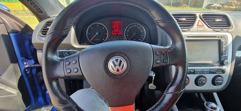 Volkswagen Scirocco 2.0 tdi