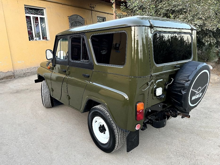 Ideal xolatda Uaz sotiladi rasxot yoʻq