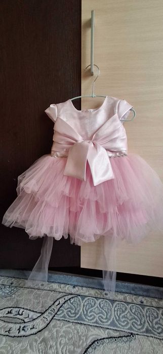 Продам платье для малышки