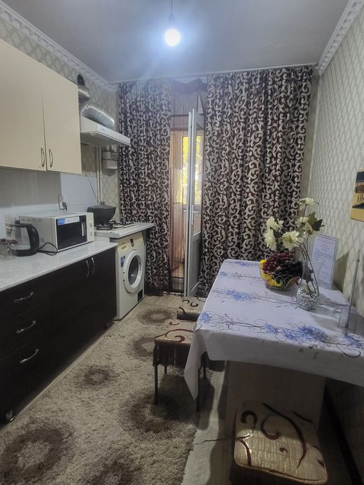 По часам в "Гульжан" в центре