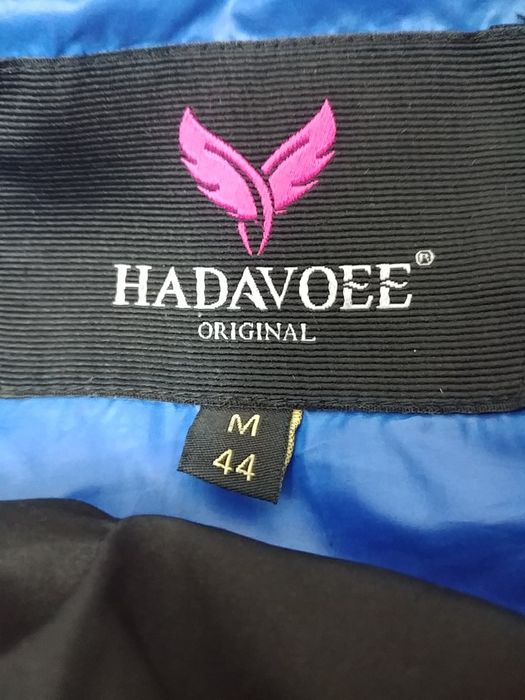 Продаю женский пуховик Hadavoee.