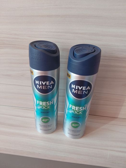 2 броя дезодорант Nivea за мъже с/у изпотяване. Двата за 4 евро.