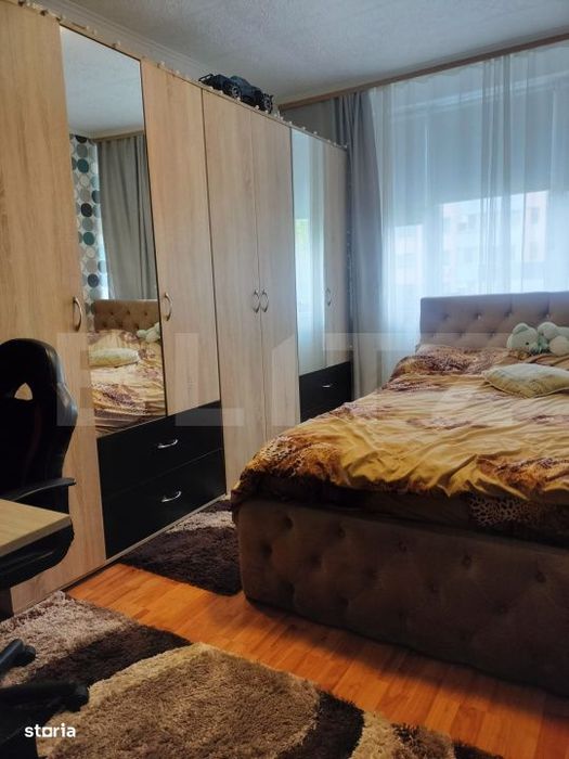 Apartament de vanzare, cu 2 camere, spatios si complet renovat, zona B — fotografia 3