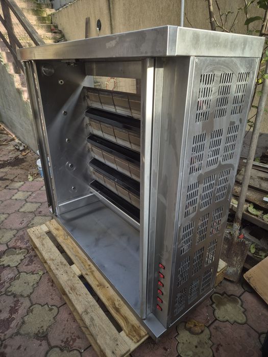 Rotisor electric  pe gaz  cu5 tije