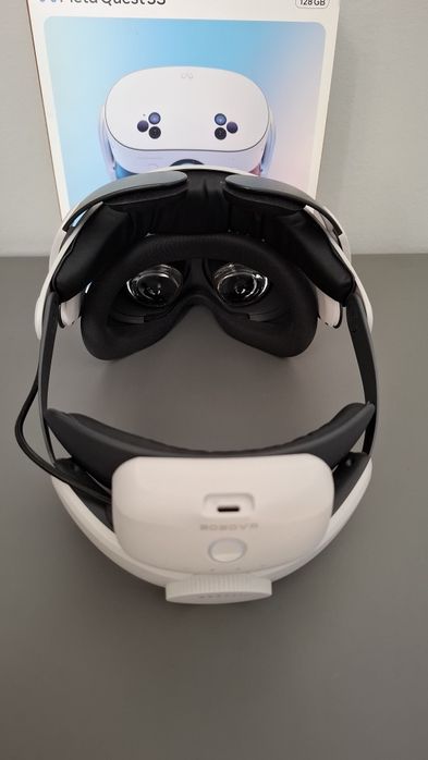 Vând meta quest 3s + head strap