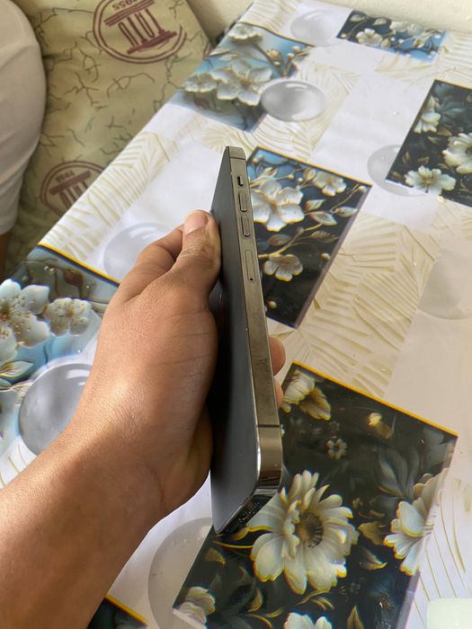 Iphone 13 pro max ideal 84 emkost narx kelishiladi