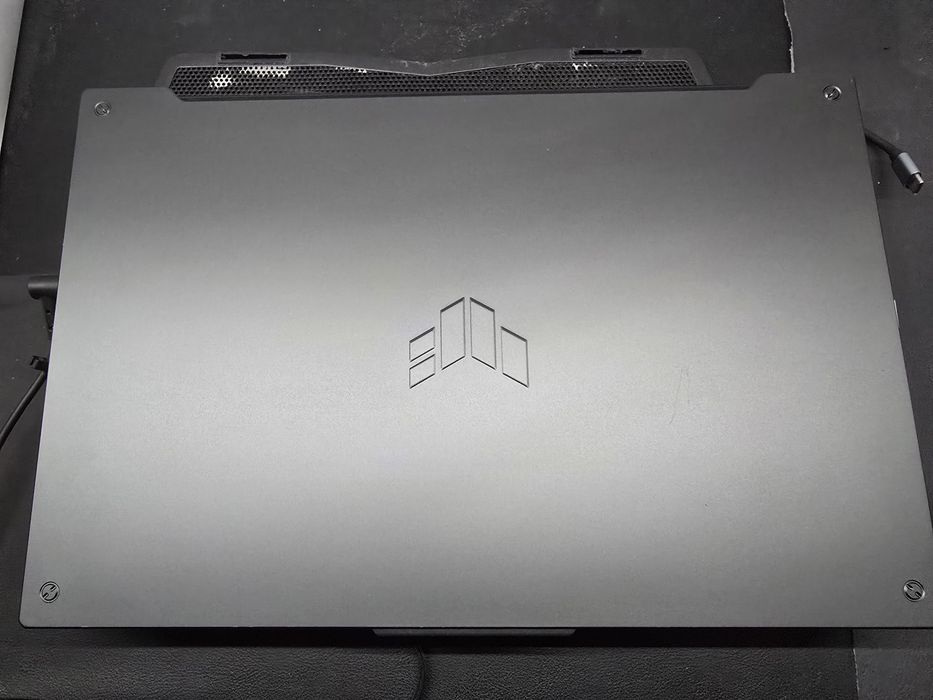 laptop gaming Asus tuf F17