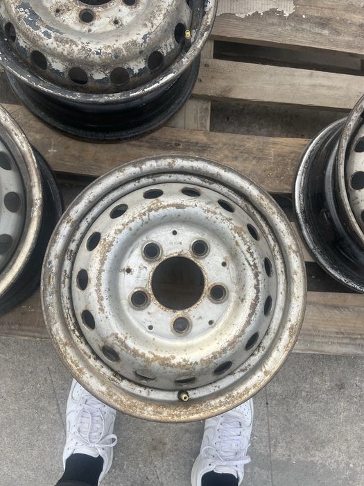 Джанти за Mercedes Sprinter!Единична гума!