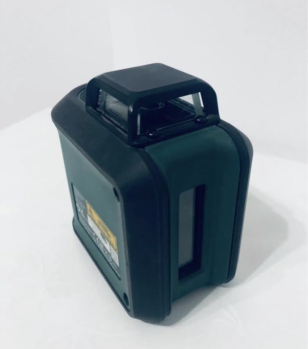 Nivela laser bosch universal level 360 laser si husa 400 lei