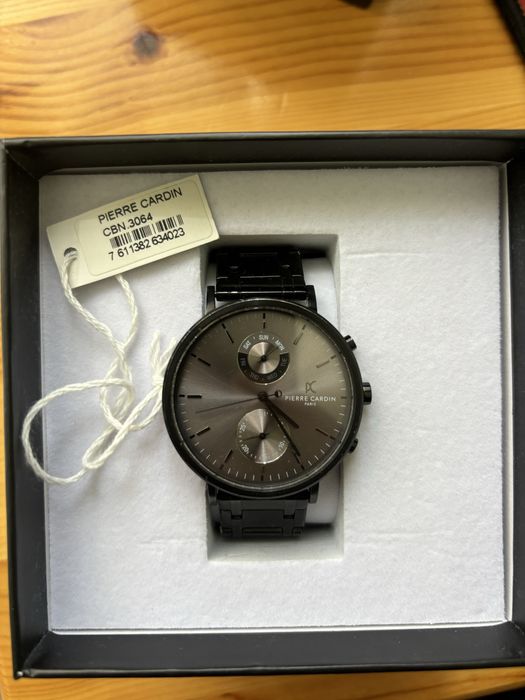 Часовник Pierre Cardin