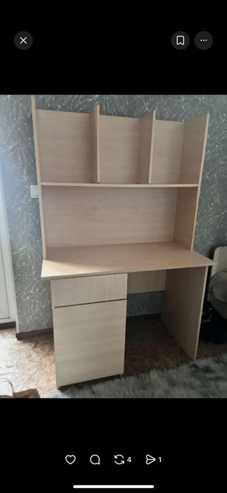 Стол для учебы/писменный стол